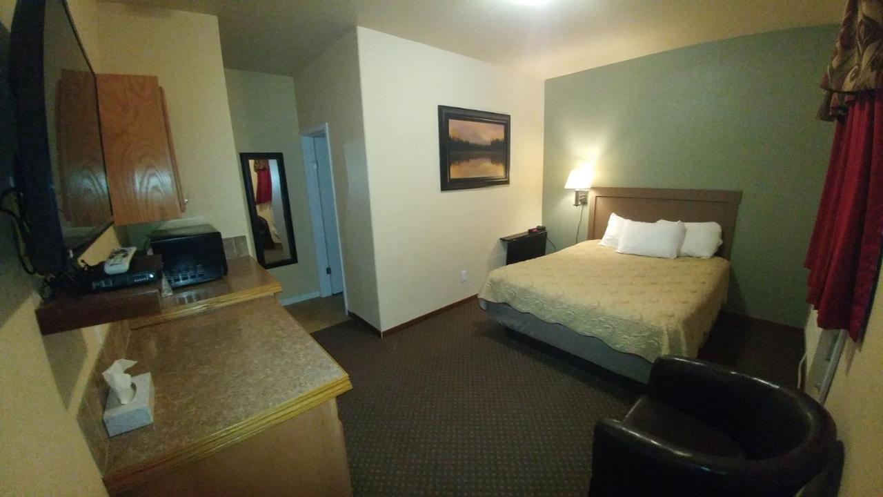 Sagebrush Inn & Suites Broadus 外观 照片